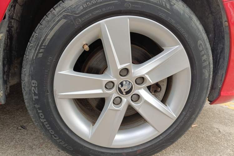 Used Skoda Fabia 2017 1.4L Automatic Car Enjoy Edition
