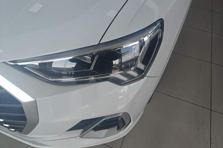 Used Audi Q3 2023 35 TFSI Fashion Dynamic Model (1.5T)
