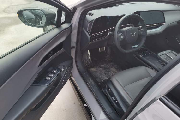 Used Hongqi EH7 2025 640 All-Wheel Drive Smart Selection Edition
