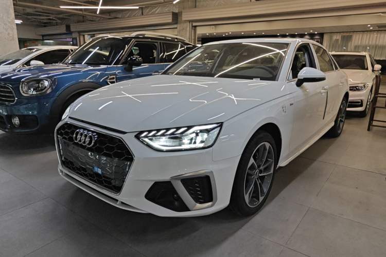 Used Audi A4L 2025 2 Million Units Enjoyment Version 40 TFSI Stylish and Dynamic Type
