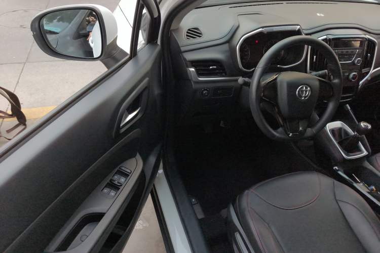 Used Brilliance V3 2017 1.5L Manual Comfort Model
