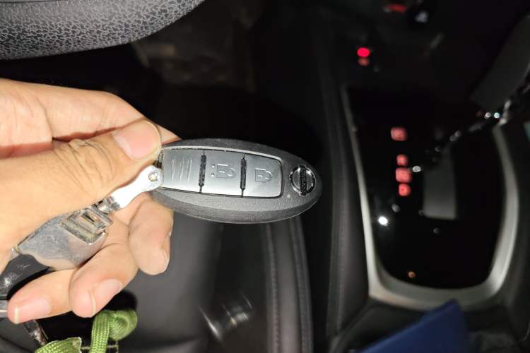 Used Nissan X-Trail 2022 2.0L Two-Wheel Drive Smart Connect & Comfort Edition
