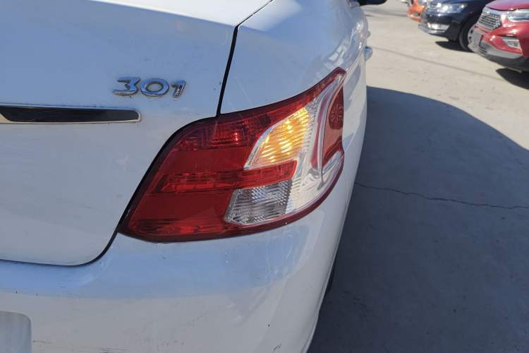 Used Peugeot 301 2016 1.6L Manual Comfort Edition