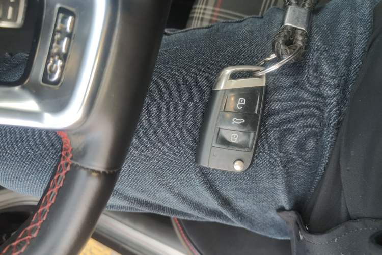 Used Volkswagen Golf GTI 2018 2.0 TSI GTI
