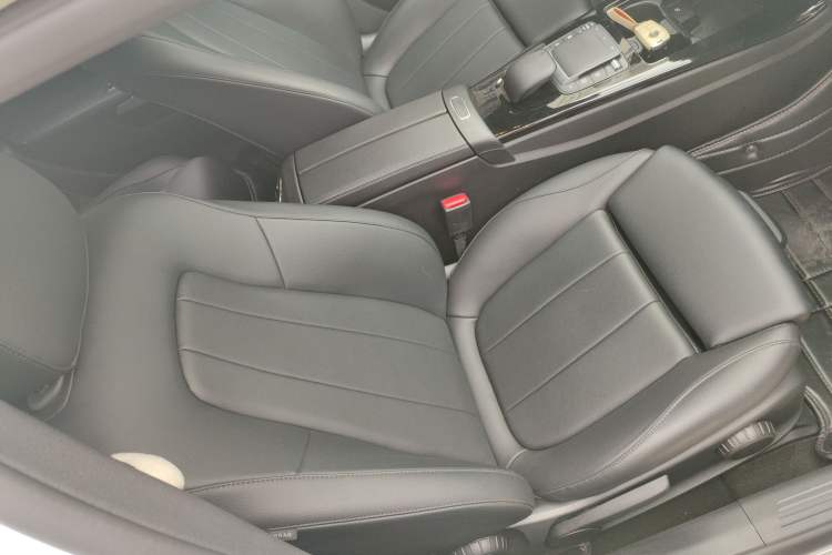 Used Mercedes-Benz A-Class 2022 Restyled A 200 L Sport Sedan Fashion Version
