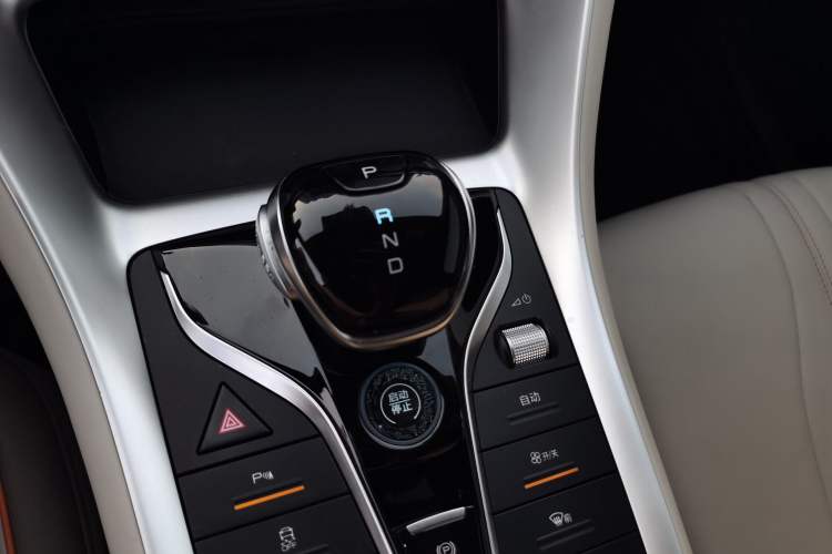 Used BYD Song Pro New Energy 2024 HONOR Edition DM-i 110KM Beyond Model
