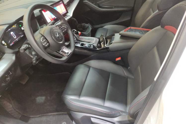 Used MG 5 2021 Revised Version 180 DVVT CVT Youth Luxury Edition