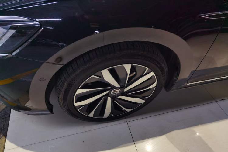 Used Volkswagen Passat 2022 330TSI Luxury Edition Custom Version
