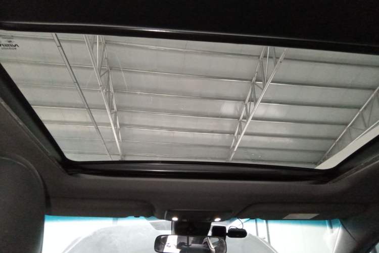 Used Toyota Avalon 2019 2.5L Touring Premium Version China VI Standard
