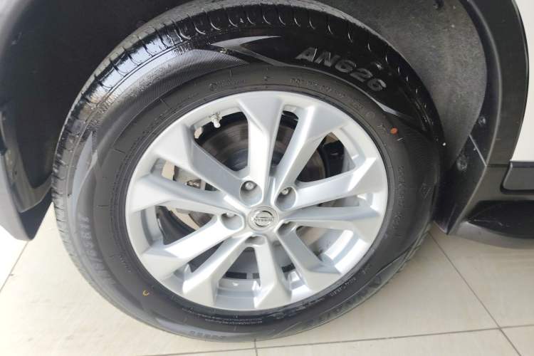 Used Nissan X-Trail 2015 2.0L CVT Comfort MAX Edition 2WD