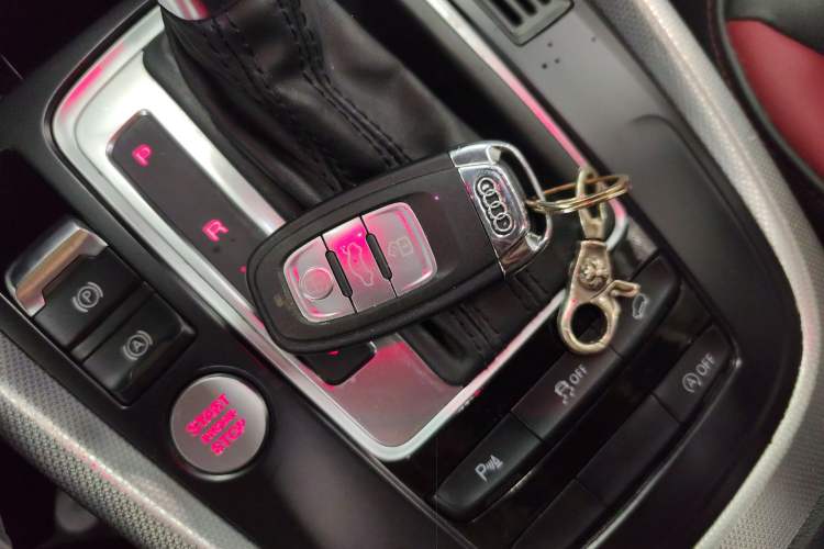 Used Audi Q5 2017 Plus 40 TFSI Technology Model
