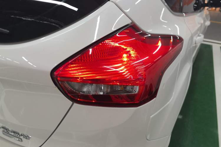 Used Ford Focus 2017 Hatchback EcoBoost 180 Automatic Elite Model
