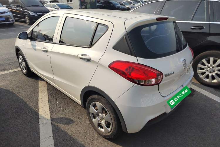 Used Baojun 310 2016 1.2L manual Comfort trim level

