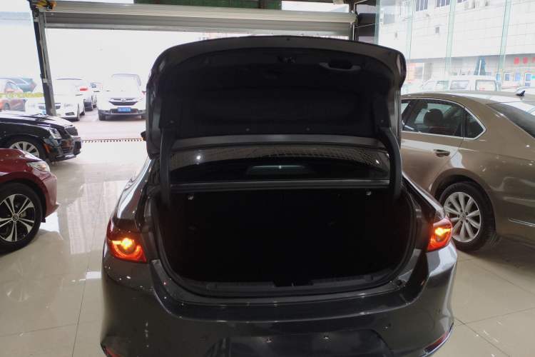 Used Mazda Mazda 3 Axela 2021 2.0L Automatic Zhi Rui Edition
