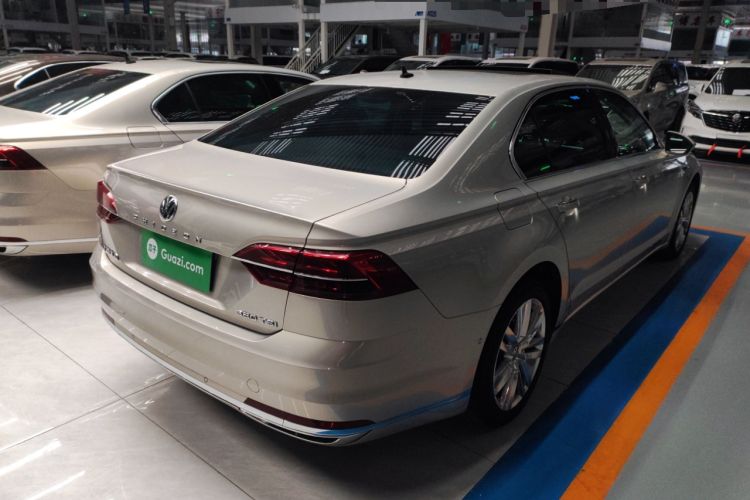 Used Volkswagen Phideon 2018 380TSI Two-Wheel-Drive Flagship Edition
