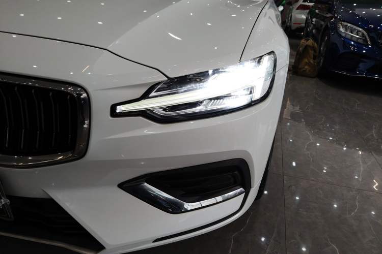 Used Volvo S60 2024 B4 Zhiyuan Luxury Edition