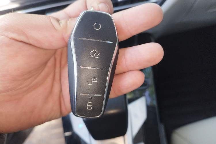 Used BYD Yuan Pro 2023 401KM Luxury Version
