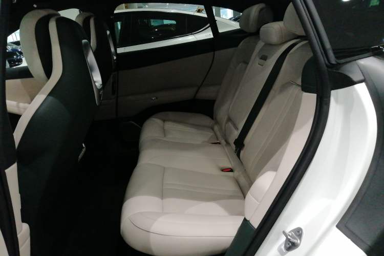 Used  YU7 2025 Ultra-Long Range Rear-Wheel Drive Version
