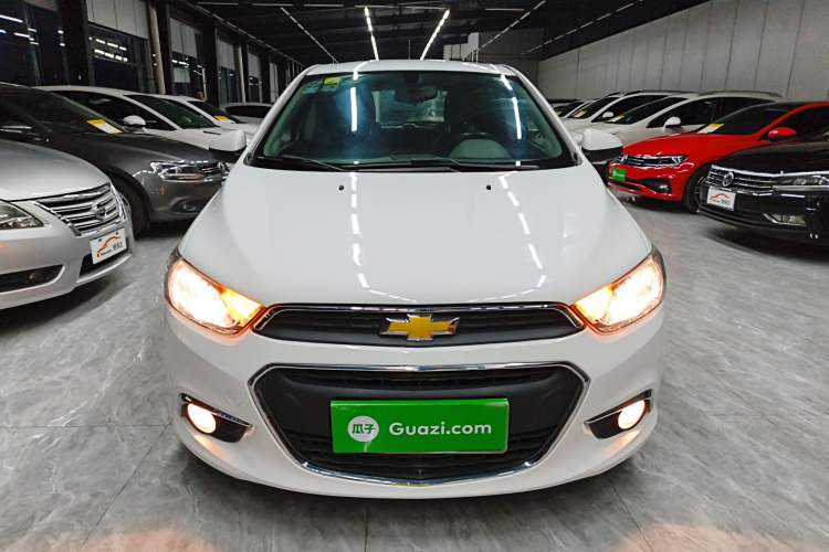 Used Chevrolet Aveo Sonic 2014 Hatchback 1.4SE AT Comfort Edition