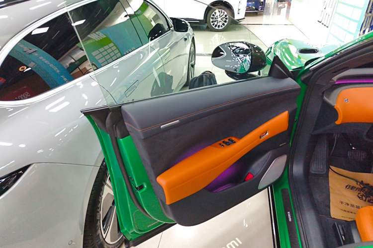 Used  YU7 2025 Ultra-Long Range High-Performance All-Wheel-Drive Max Edition
