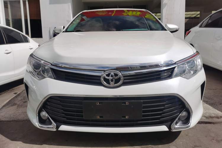 Used Toyota Camry 2016 2.0G 10th Anniversary Leading Edition
