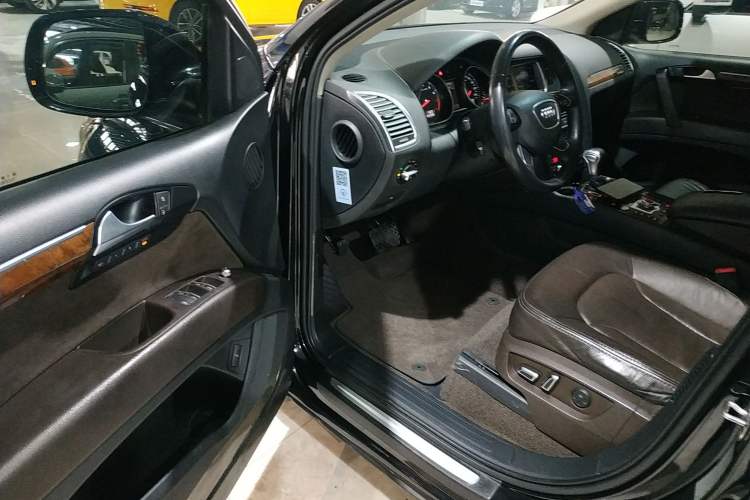 Used Audi Q7 2015 35 TFSI Ambition Edition
