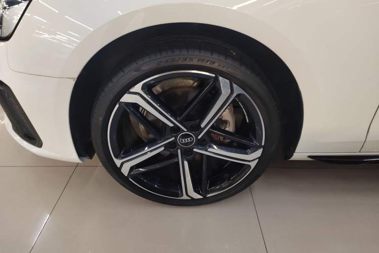 Used Audi A4L 2024 40 TFSI Luxury Dynamic Edition
