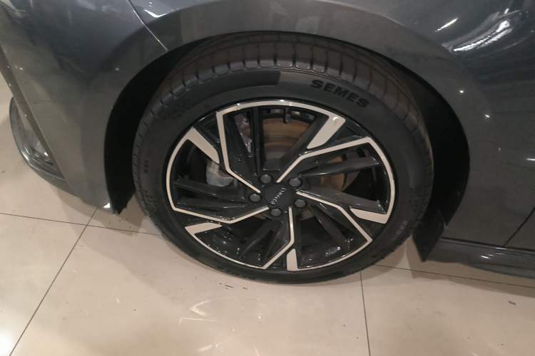 Used Lynk & Co 03 2023 1.5TD DCT JingPro
