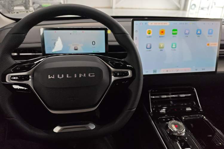 Used Wuling Xingguang 2024 Co-Creation Edition 510 Advanced Model
