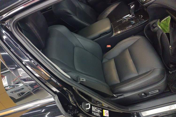 Used Toyota Crown 2018 2.0T Fashion Edition