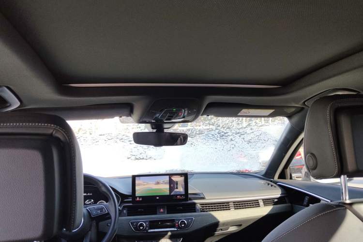 Used Audi A4L 2023 40 TFSI Bang & Olufsen Starry Night Edition
