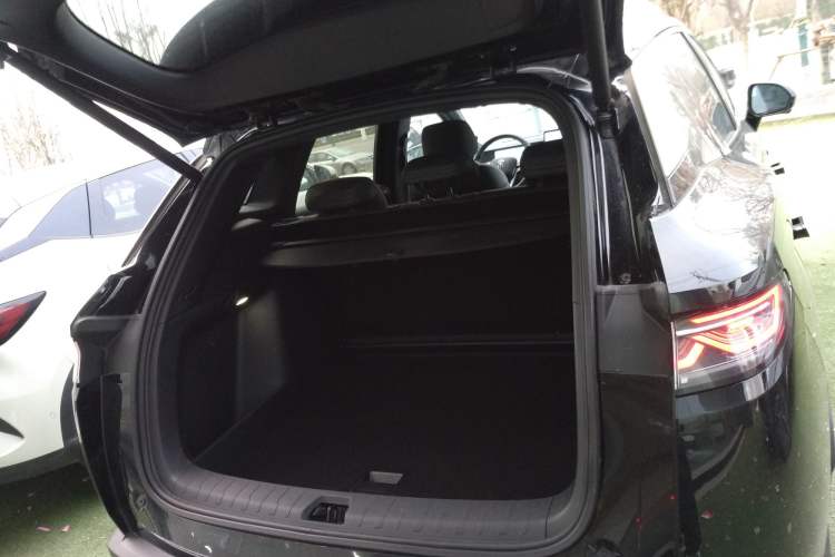 Used BYD Song L DM-i 2025 Intelligent Driving Version 160 km Beyond-Range Type