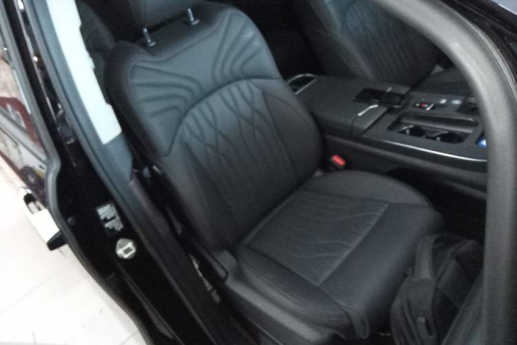 Used GAC Trumpchi M8 2024 Master Series 400T Prestige Edition