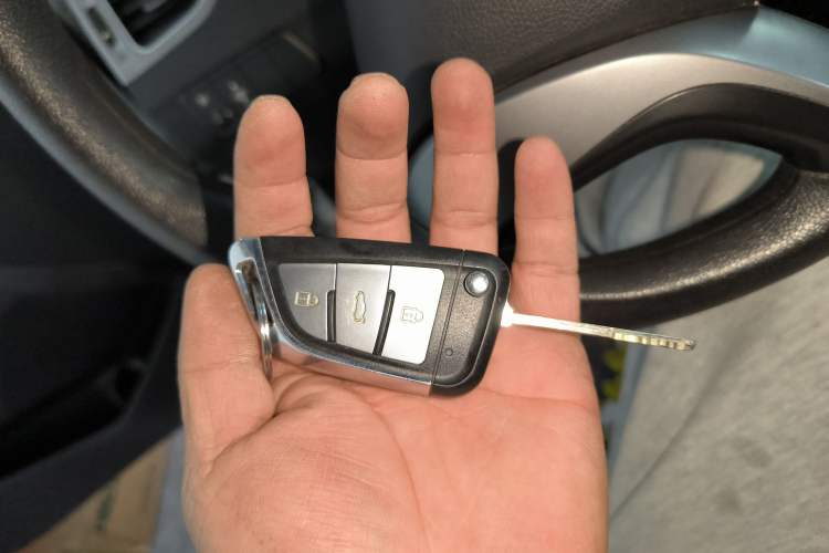 Used Hyundai Elantra (5th Generation / Langdong) 2016 1.6L Automatic Smart Version
