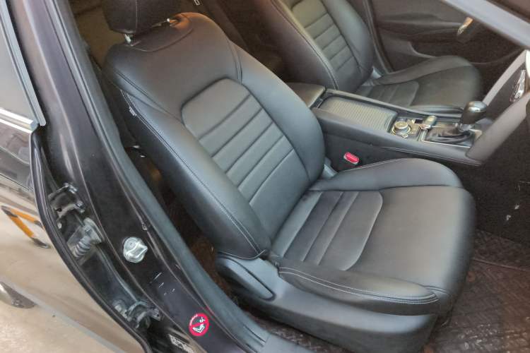 Used Mazda CX-4 2018 2.0L Automatic Two-Wheel Drive Blue Sky Dynamic Version China V Standard
