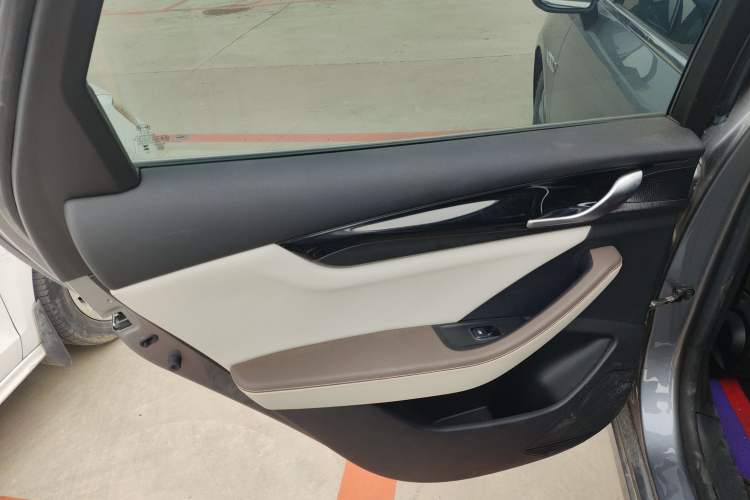 Used BYD Qin PLUS 2024 HONOR Edition DM-i 55KM Leading Model
