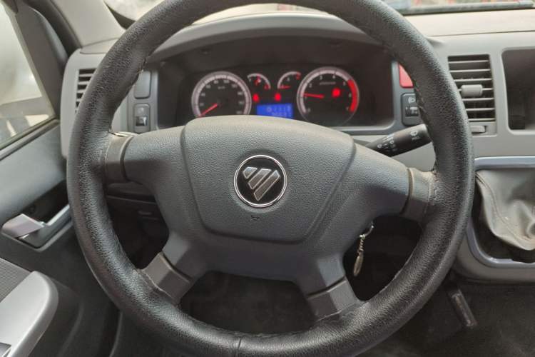 Used Foton Scenic G9 2017 2.4L Gasoline Commercial Version Long Wheelbase 9-Seater 4G69
