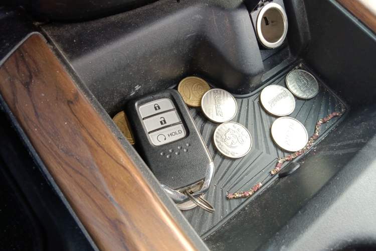 Used Honda CR-V 2017 240TURBO CVT Front-Wheel Drive Fashion Edition