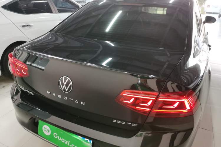 Used Volkswagen Magotan 2020 330TSI DSG Leading Model
