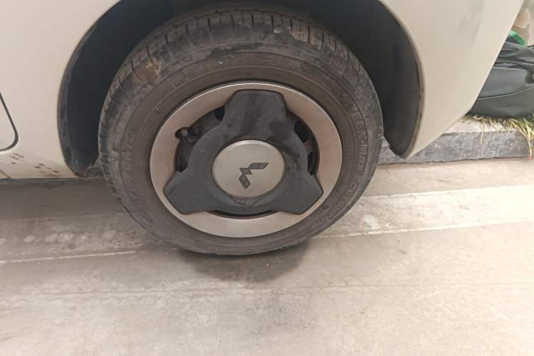 Used Wuling Hongguang MINIEV 2022 Macaron Fashion Model Lithium Iron Phosphate