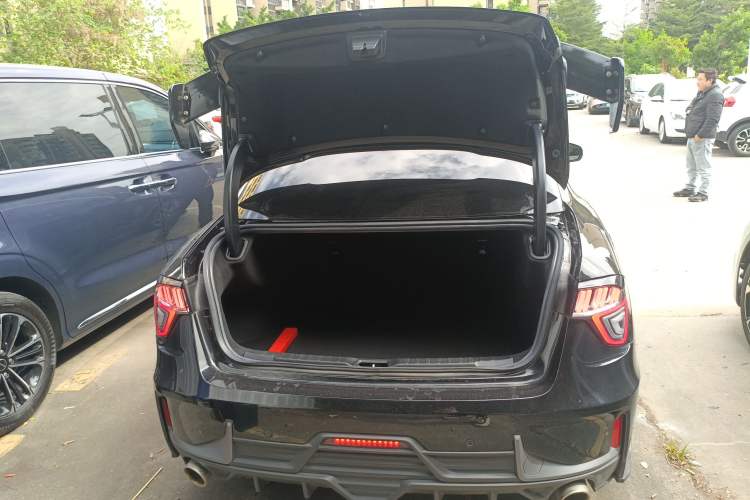 Used Lynk & Co 03 2022 1.5TD DCT JingPro
