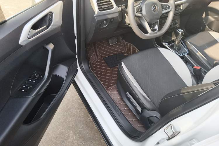 Used Volkswagen Tacqua 2021 200TSI DSG JoyConnect Edition
