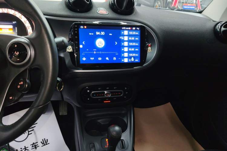 Used smart fortwo 2018 1.0L 52kW Hardtop Passion Edition China V Standard