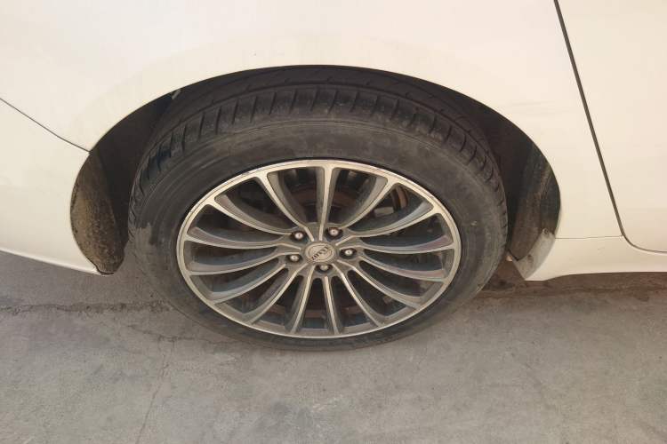 Used Zotye Z700 2016 1.8T DCT Elegant Version
