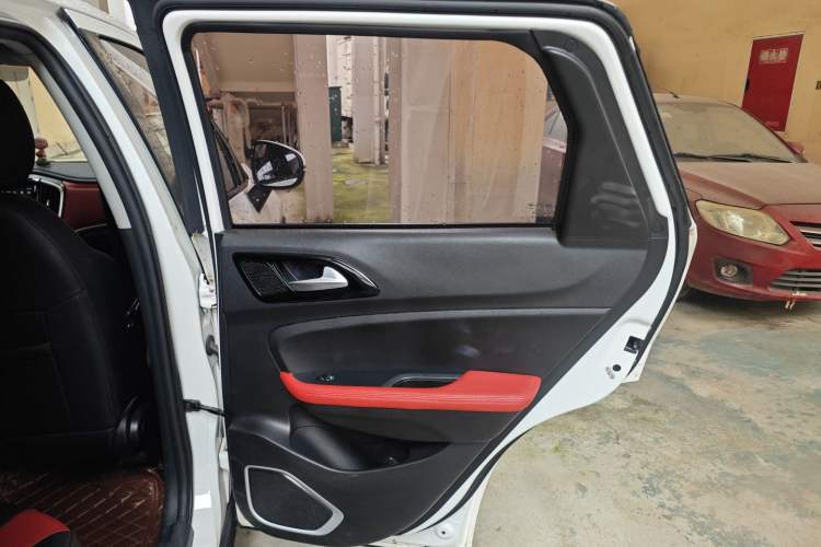 Used Brilliance V3 2017 1.5L Automatic Smart Version
