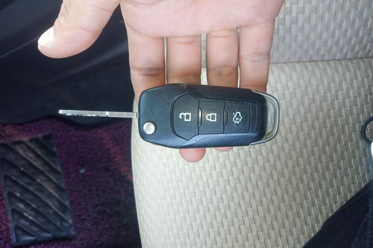 Used Ford Escort 2015 1.5L Automatic Comfort Model
