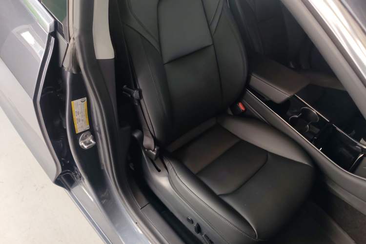 Used Tesla Model 3 2020 Long-Range Rear-Wheel-Drive Version
