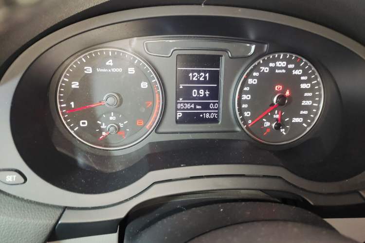 Used Audi Q3 2016 35 TFSI quattro all-wheel-drive style model