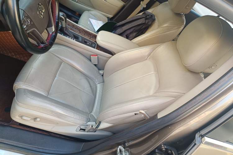 Used Buick LaCrosse 2013 2.4L SIDI Leading Comfort Version
