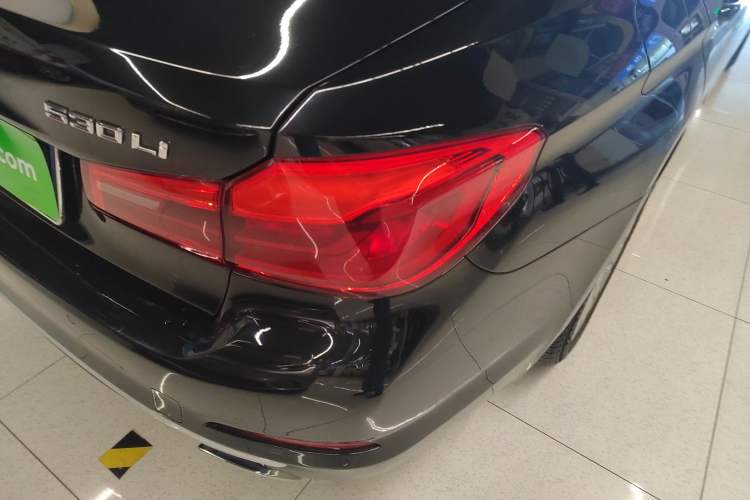 Used BMW 5 Series 2019 530Li Leading Model Luxury Package
